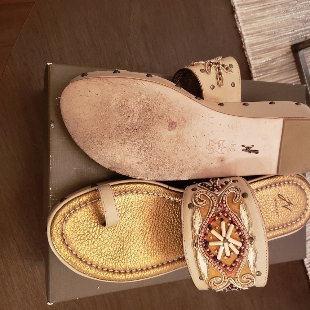 J. Vincent ladies 8m slides with embellished details. - Picture 3 of 5